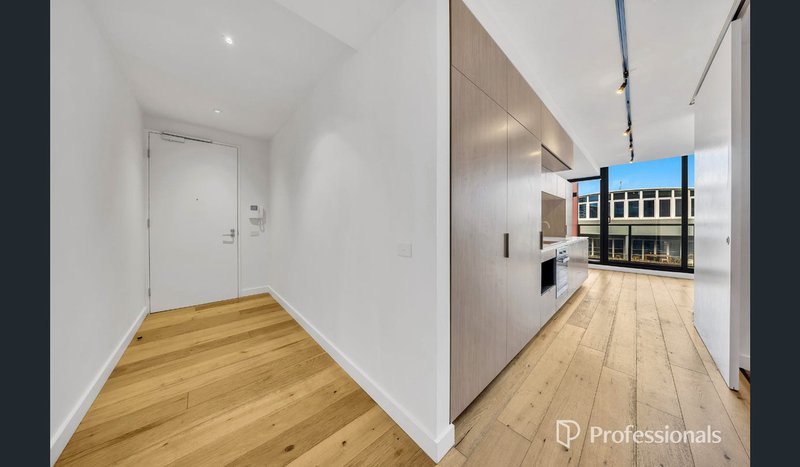 Photo - 606/97 Palmerston Crescent, South Melbourne VIC 3205 - Image 8