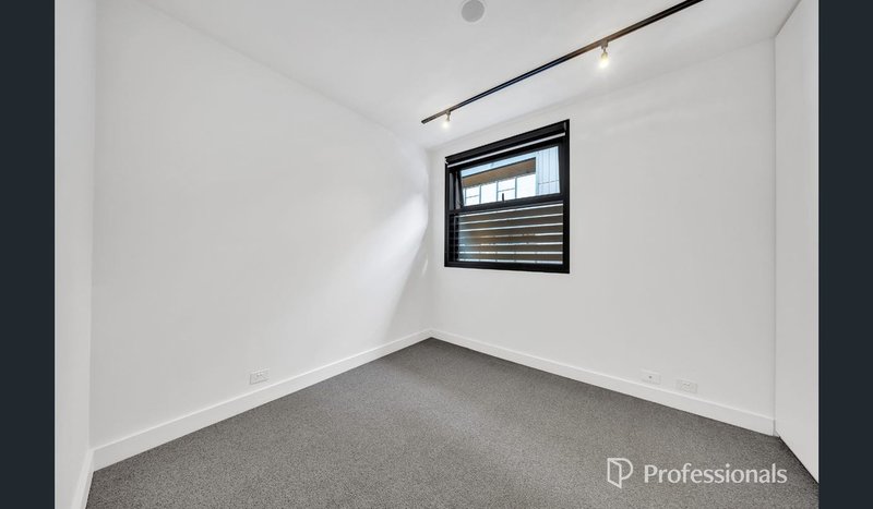 Photo - 606/97 Palmerston Crescent, South Melbourne VIC 3205 - Image 9