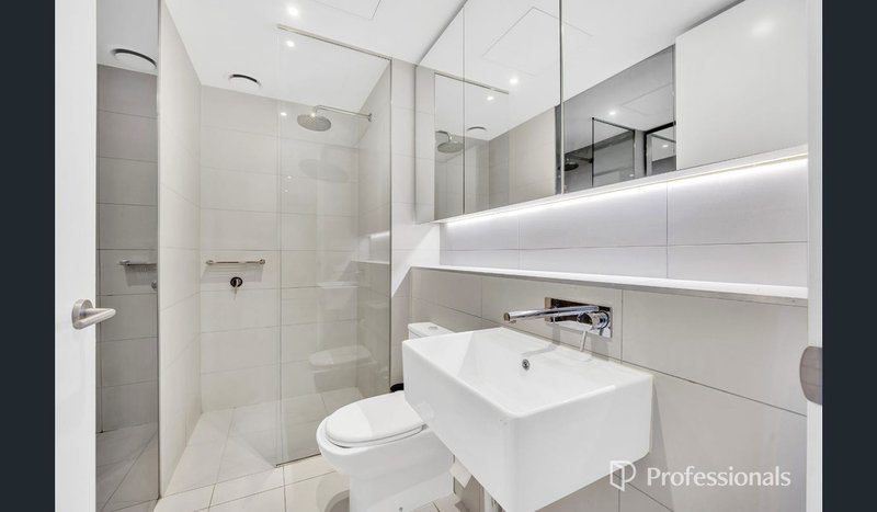 Photo - 606/97 Palmerston Crescent, South Melbourne VIC 3205 - Image 10