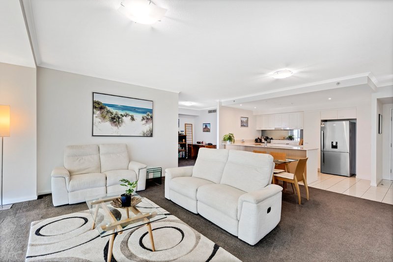 Photo - 607/1 Duporth Avenue, Maroochydore QLD 4558 - Image 6