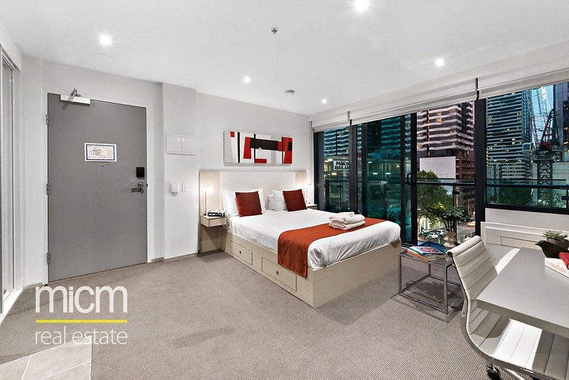 Photo - 607/181 A’Beckett Street, Melbourne VIC 3000 - Image 2