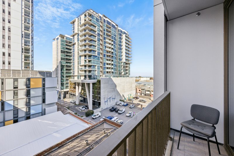 Photo - 607/181 Waymouth Street, Adelaide SA 5000 - Image 7