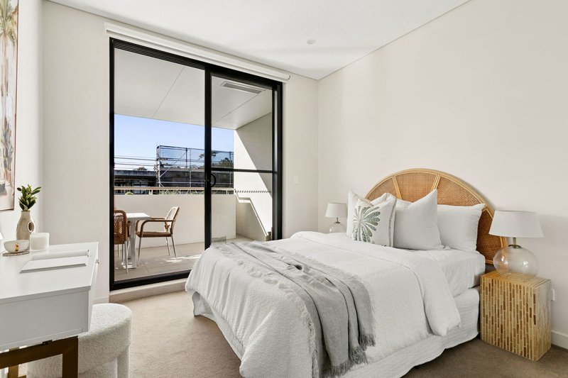 Photo - 607/2 Delmar Parade, Dee Why NSW 2099 - Image 7
