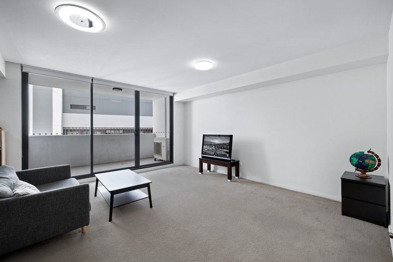 Photo - 607/20-24 Kendall Street, Harris Park NSW 2150 - Image 6