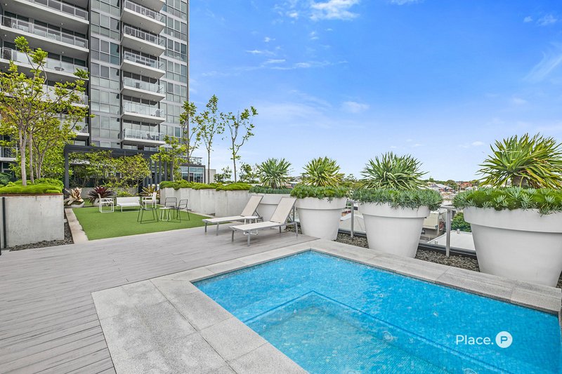 Photo - 607/855 Stanley Street, Woolloongabba QLD 4102 - Image 1