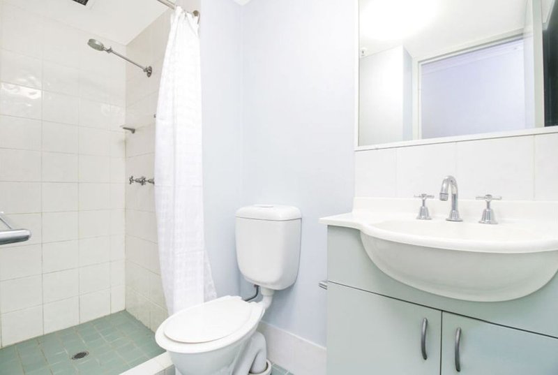 Photo - 608/108 Margaret Street, Brisbane City QLD 4000 - Image 8
