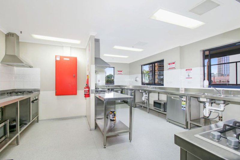 Photo - 608/108 Margaret Street, Brisbane City QLD 4000 - Image 9