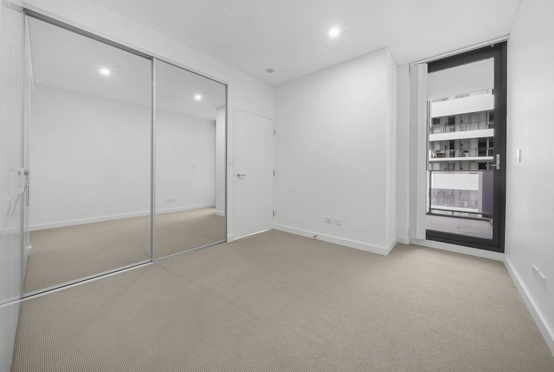 Photo - 608/19 Bigge Street, Liverpool NSW 2170 - Image 9