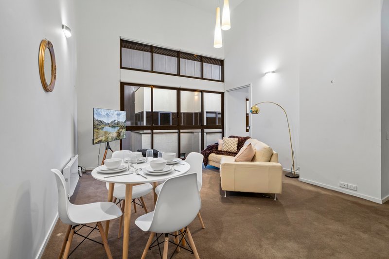 Photo - 608/399 Bourke Street, Melbourne VIC 3000 - Image 6