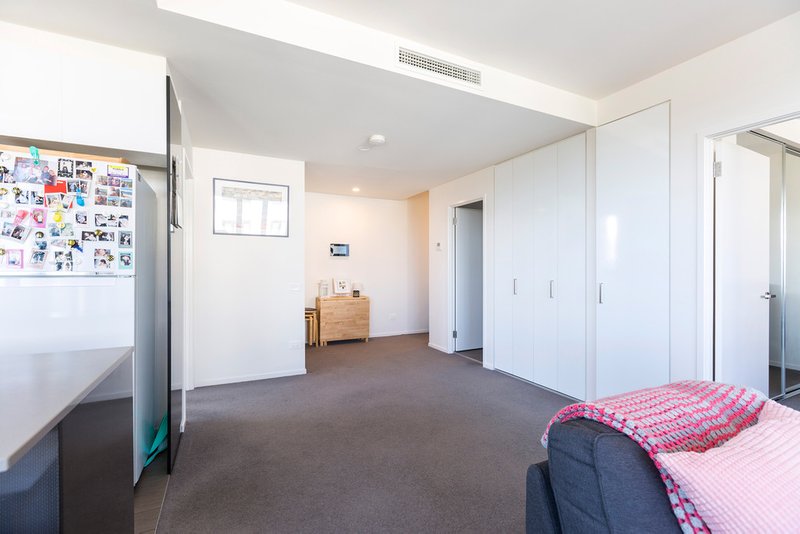 Photo - 608/53 Mort Street, Braddon ACT 2612 - Image 7