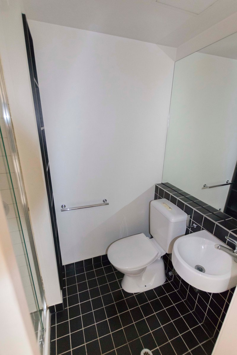 Photo - 608/8 Vale Street, North Melbourne VIC 3051 - Image 5