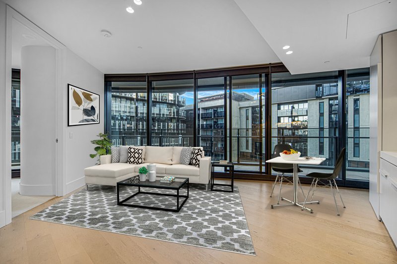 Photo - 609/1 Almeida Crescent, South Yarra VIC 3141 - Image 2