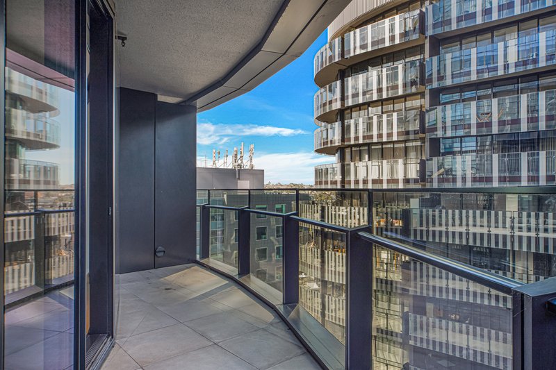 Photo - 609/1 Almeida Crescent, South Yarra VIC 3141 - Image 8