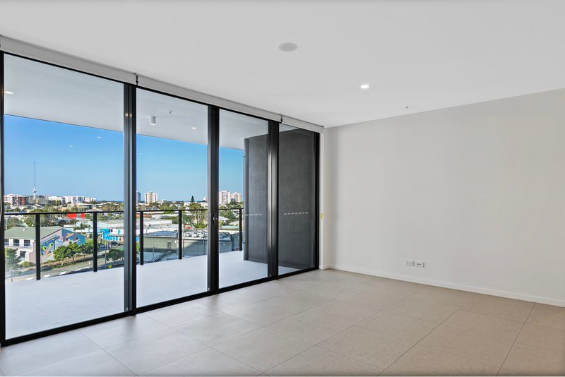 Photo - 609/12 South Sea Islander Way, Maroochydore QLD 4558 - Image 4