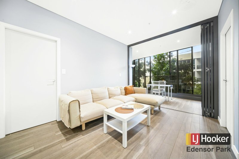 Photo - 609/26 Footbridge Boulevard, Wentworth Point NSW 2127 - Image 5