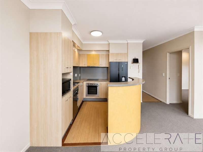 Photo - 609/448 Boundary Street, Spring Hill QLD 4000 - Image 6