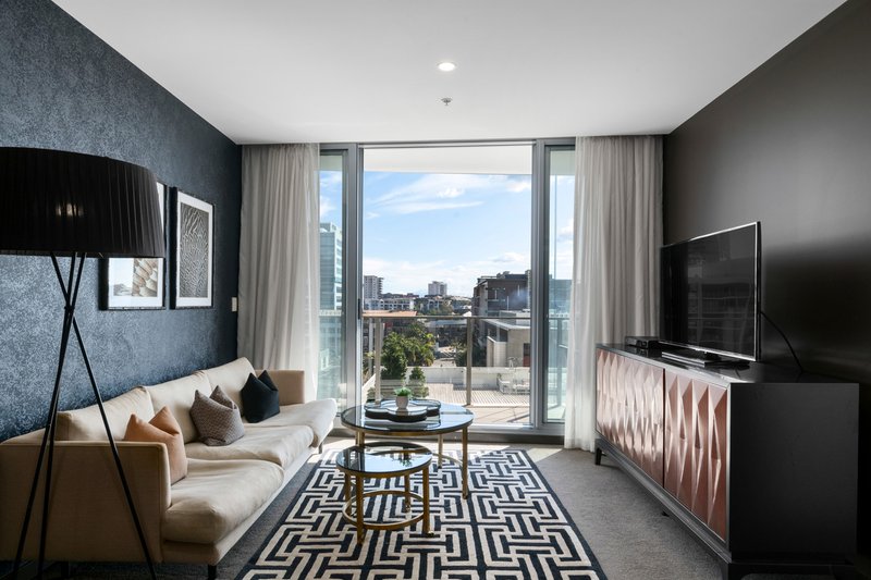 Photo - 609/959 Ann Street, Fortitude Valley QLD 4006 - Image 1