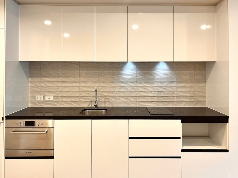 Photo - 609B/116 Waymouth Street, Adelaide SA 5000 - Image 3