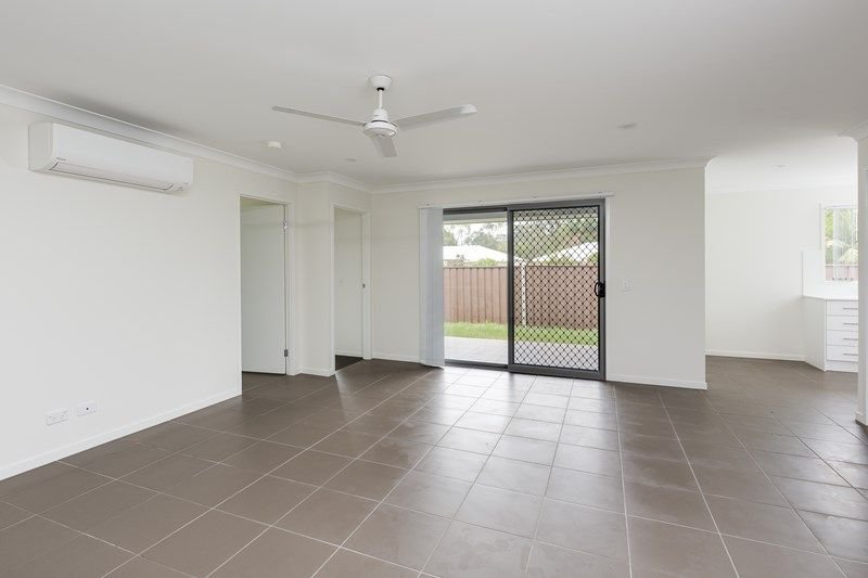 Photo - 60A Bluegum Drive, Marsden QLD 4132 - Image 4