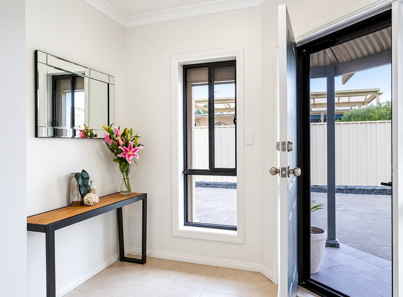 Photo - 60A Buller Terrace, Alberton SA 5014 - Image 9