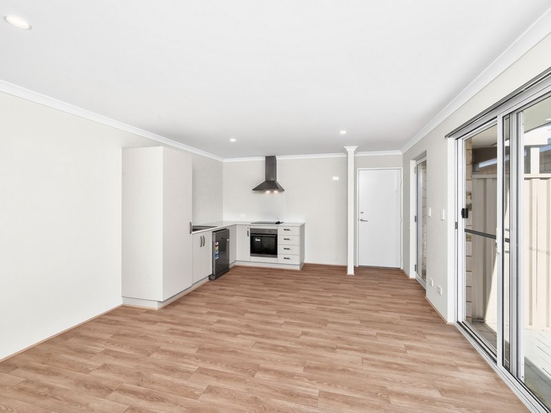 Photo - 60A Fenchurch Drive, Hilbert WA 6112 - Image 7