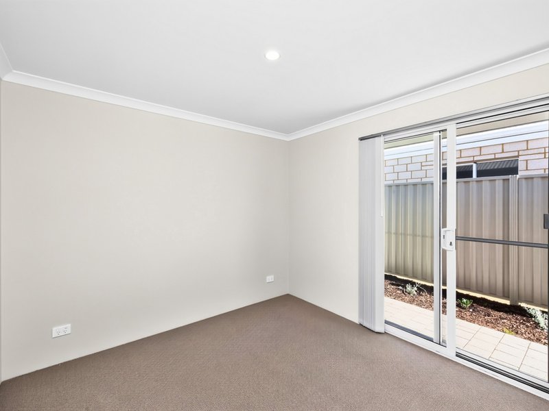 Photo - 60A Fenchurch Drive, Hilbert WA 6112 - Image 11