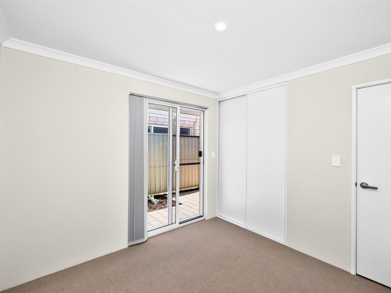 Photo - 60A Fenchurch Drive, Hilbert WA 6112 - Image 12
