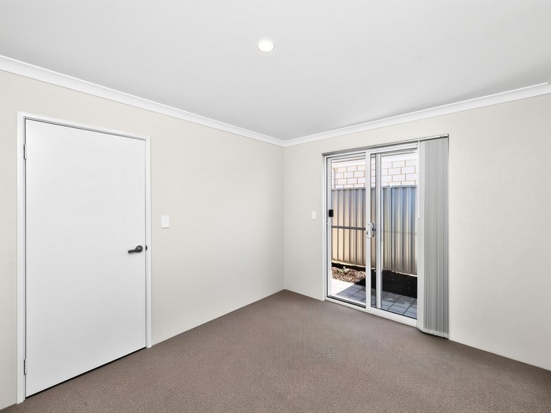Photo - 60A Fenchurch Drive, Hilbert WA 6112 - Image 14