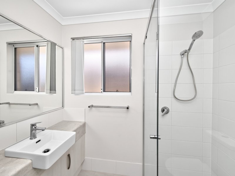 Photo - 60A Fenchurch Drive, Hilbert WA 6112 - Image 17
