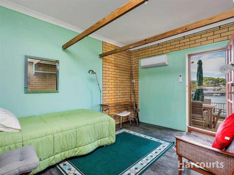 Photo - 6/1-3 Dolphin Drive, Bongaree QLD 4507 - Image 6