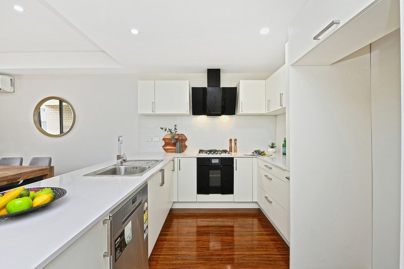 Photo - 6/1-3 Louis Street, Granville NSW 2142 - Image 4