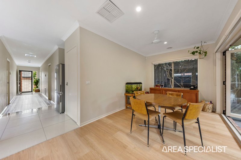 Photo - 6/1-5 Meaby Drive, Pakenham VIC 3810 - Image 9