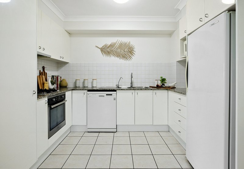 Photo - 6/1-7 Lagoon Street, Narrabeen NSW 2101 - Image 11