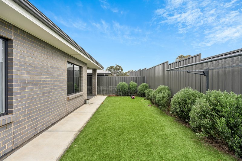 Photo - 61 Amblemead Drive, Mount Barker SA 5251 - Image 14