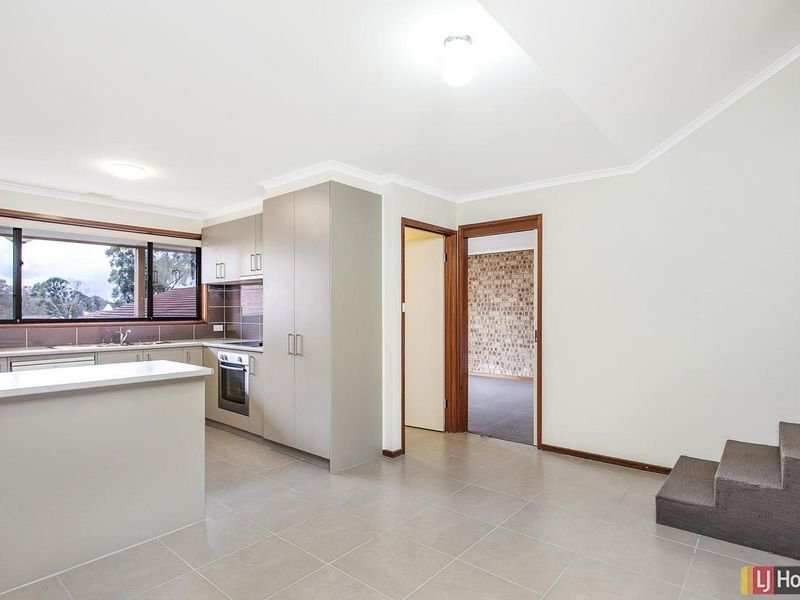 Photo - 6/1 Amess Place, Belconnen ACT 2617 - Image 4