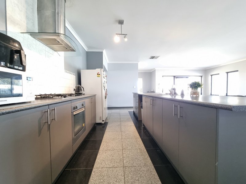 Photo - 61 Archdale Loop, Piara Waters WA 6112 - Image 6