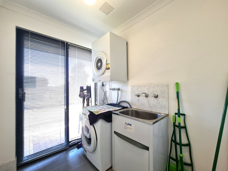 Photo - 61 Archdale Loop, Piara Waters WA 6112 - Image 12