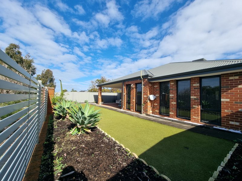 Photo - 61 Archdale Loop, Piara Waters WA 6112 - Image 19