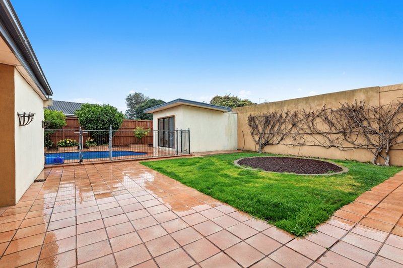 Photo - 61 Argus Street, Cheltenham VIC 3192 - Image 15