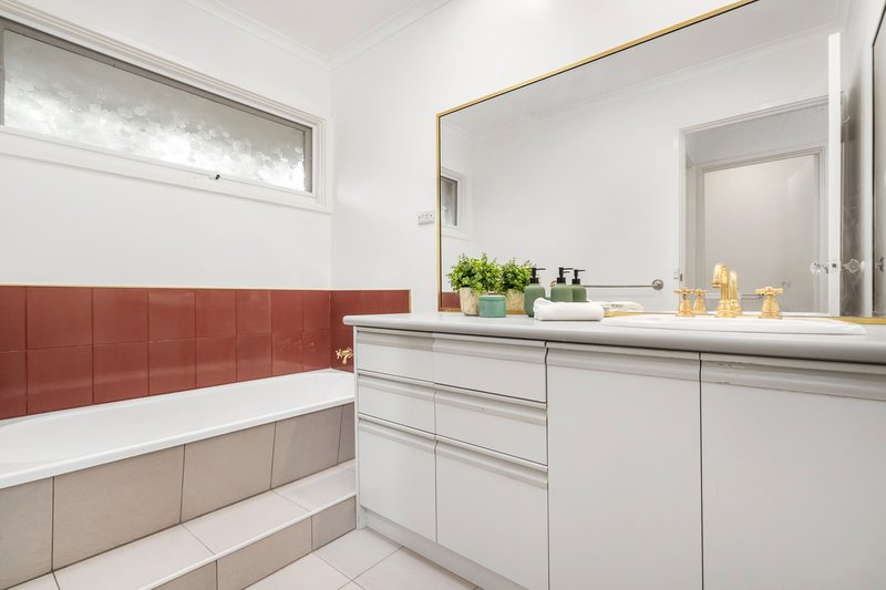 Photo - 61 Bakers Road, Dandenong North VIC 3175 - Image 9