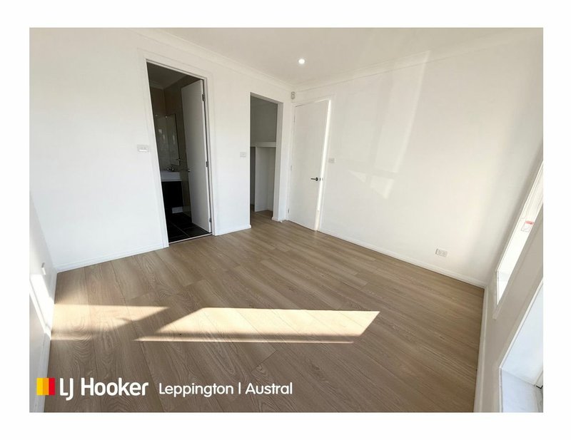 Photo - 61 Batavia Avenue, Leppington NSW 2179 - Image 8