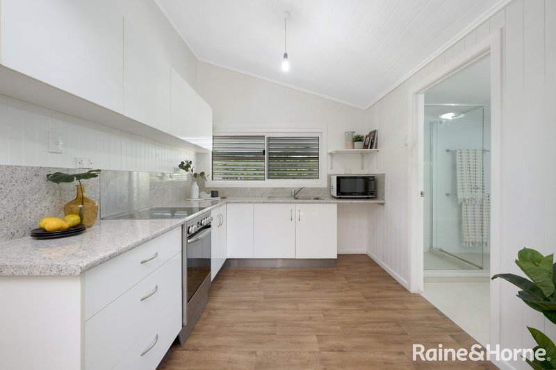 Photo - 61 Bayswater Terrace, Hyde Park QLD 4812 - Image 8