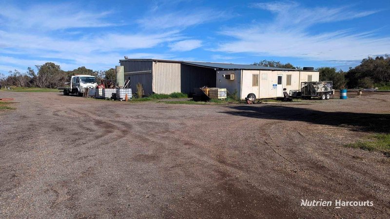 Photo - 61 Bell Road, Coonabidgee WA 6503 - Image 12