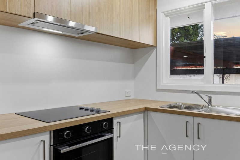 Photo - 61 Bendix Way, Girrawheen WA 6064 - Image 3