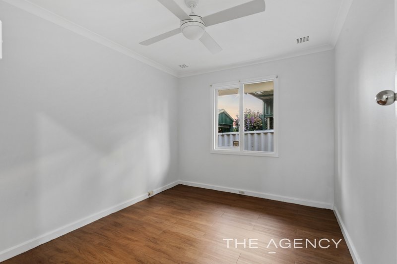 Photo - 61 Bendix Way, Girrawheen WA 6064 - Image 13
