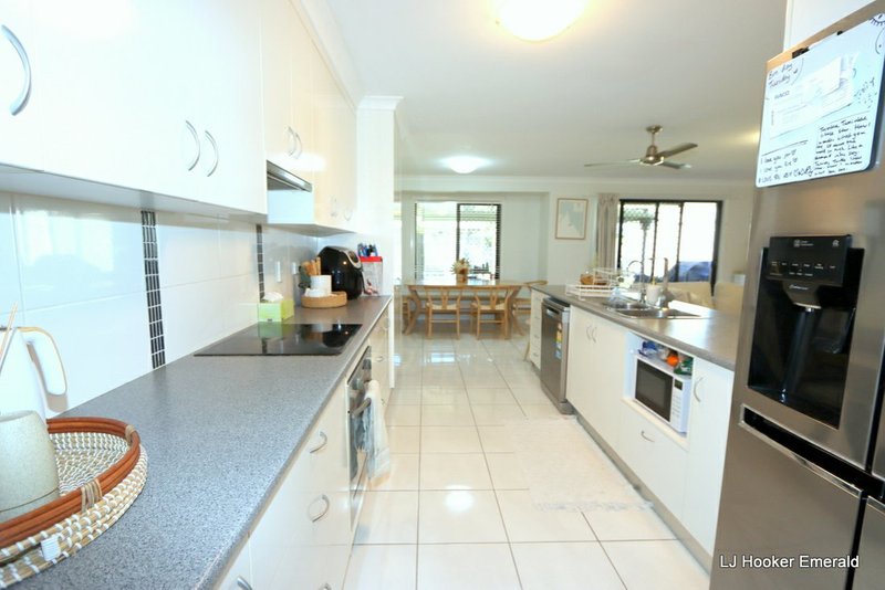 Photo - 61 Blue Gums Drive, Emerald QLD 4720 - Image 5