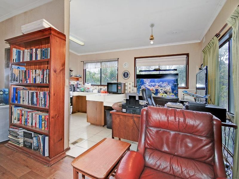 Photo - 61 Boronia Road, Vermont VIC 3133 - Image 10