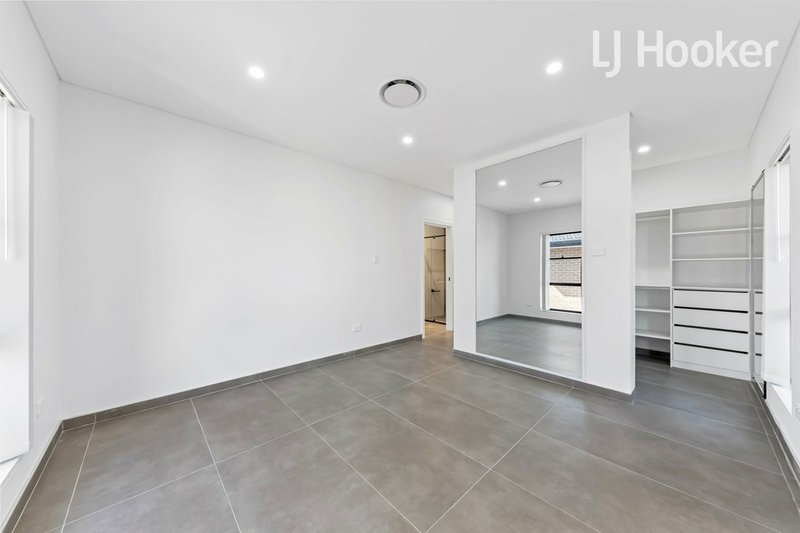 Photo - 61 Bourke Street, Smithfield NSW 2164 - Image 10