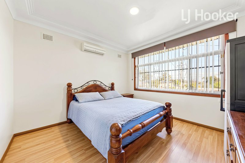 Photo - 61 Bourke Street, Smithfield NSW 2164 - Image 12