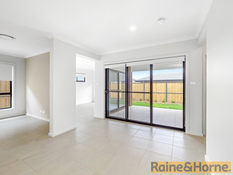 Photo - 61 Brahman Road, Box Hill NSW 2765 - Image 2